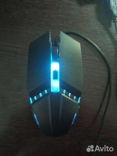 Игровая клавиатура и мышь для телефона