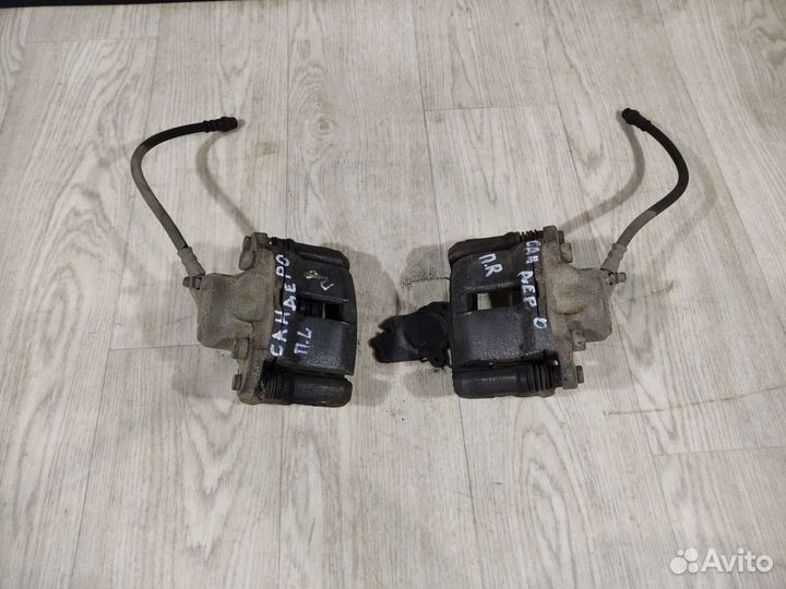 Renault Sandero 1 суппорт