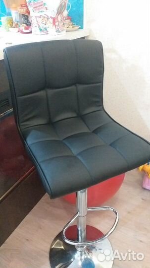 Перетяжка офисных кресел