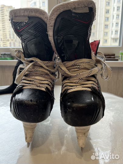 Профессиональные хоккейные коньки bauer vapor