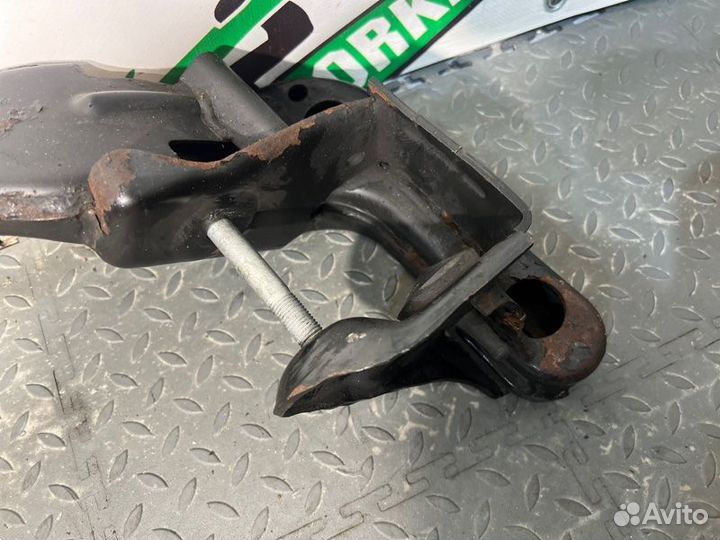Балка под кпп Bmw X3 E83 3.0D M57N2 2006