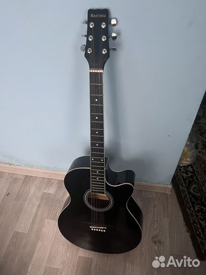 Акустическая гитара