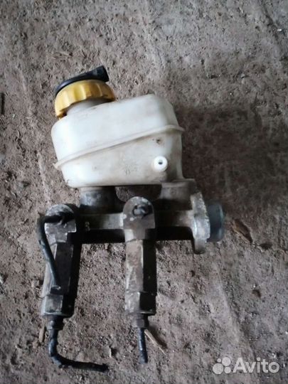 Главный тормозной цилиндр