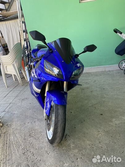 Yamaha r 1