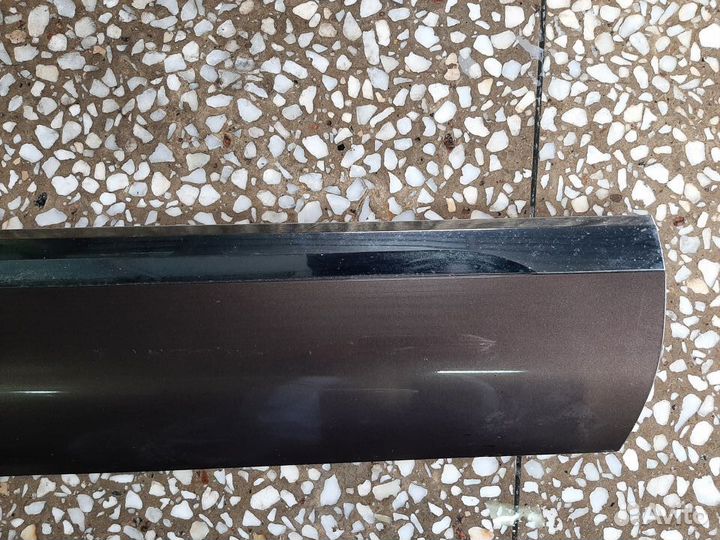 Накладка двери передней правой VW Touareg