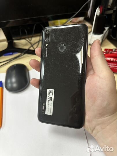 HUAWEI Y7 (2019), 4/64 ГБ