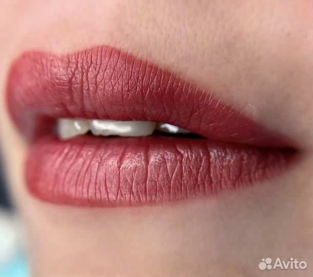 Перманентный макияж бровей, губ, межреснички