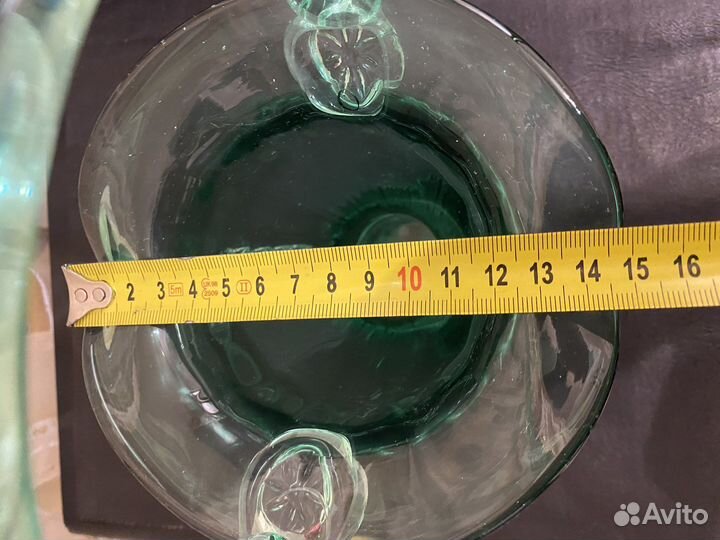 Ваза из цветного стекла