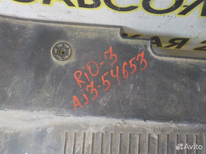 Решетка радиатора KIA RIO III (UB) 2011-2017