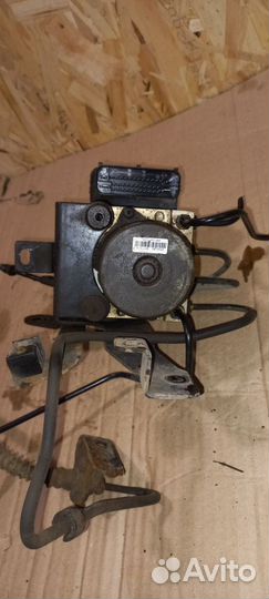 Блок ABS (насос) hyundai solaris (2010) KIA/RIO