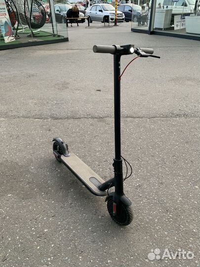 Электросамокат Xiaomi m365 pro