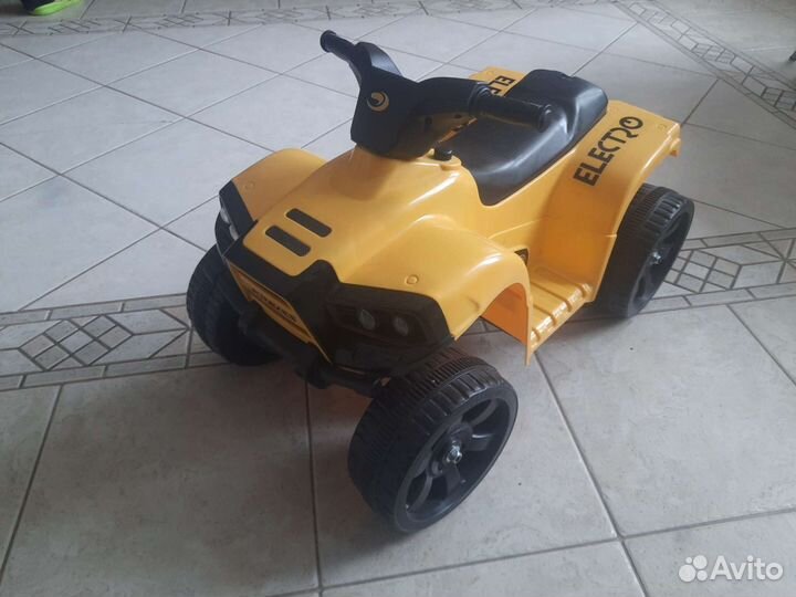 Детский квадроцикл машина Kreiss