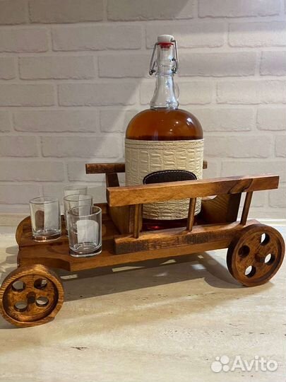 Декоративная тележка, подставка под бочонок