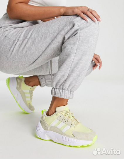 Кроссовки adidas