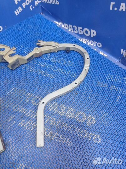 Петля крышки багажника Daewoo Lacetti седан F15D3