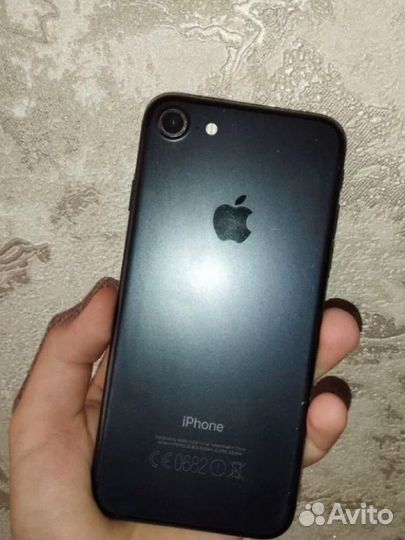 iPhone 7, 32 ГБ