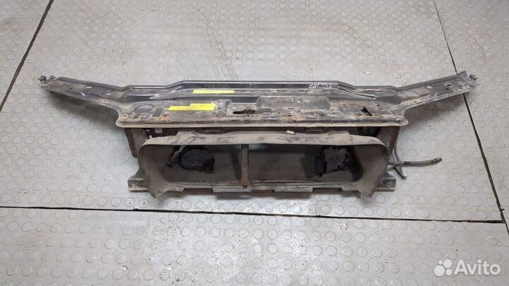 Рамка капота Volvo S60, 2005