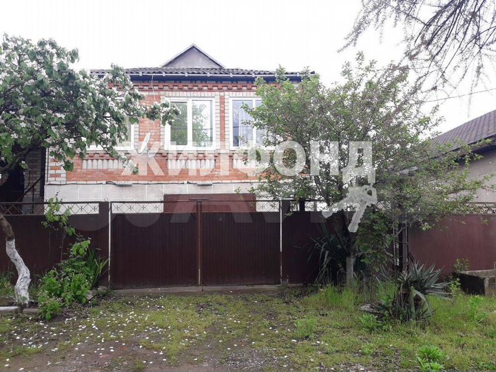 Дом 206 м² на участке 19,9 сот.