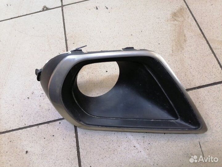 Рамка туманки птф правая Subaru Forester SJ FB25B