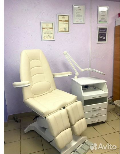 Педикюрное кресло с 3 моторами