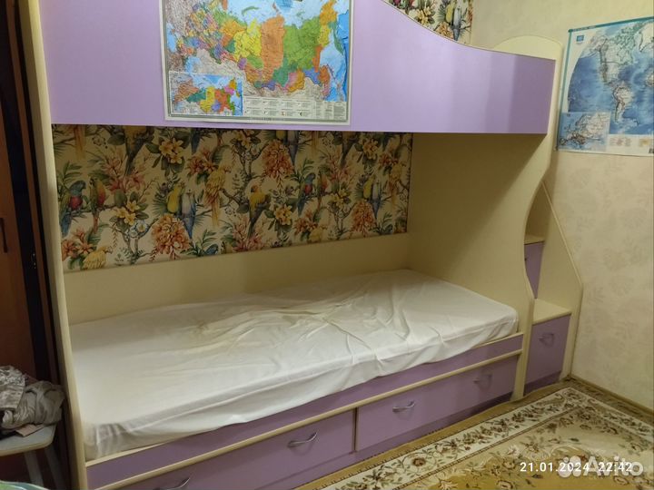 Двухъярусная кровать бу с матрасами