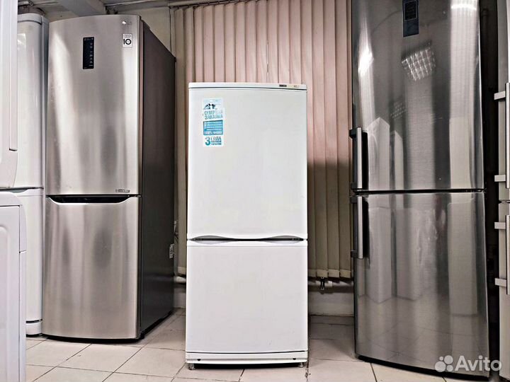 Холодильник (высота 140см)