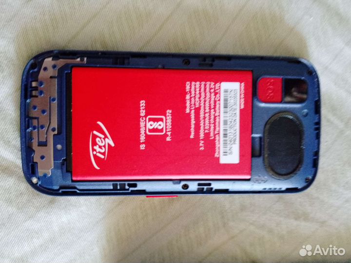 Телефон itel