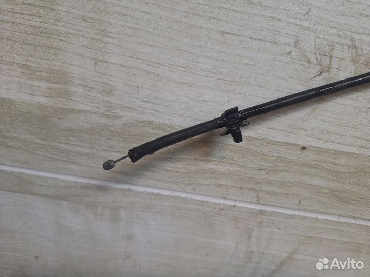 Трос открывания капота Volvo XC90 I (2002—2006)