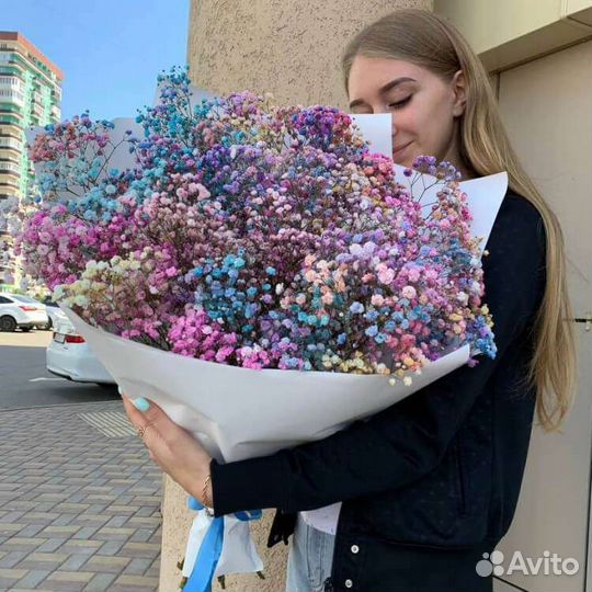 Огромные букеты гиганты Гипсофила цветная доставка