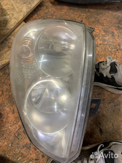 Фары на priora