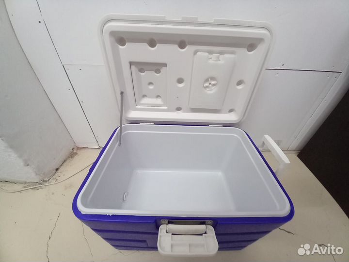 Термоконтейнер (Cooler Box) 40 литров