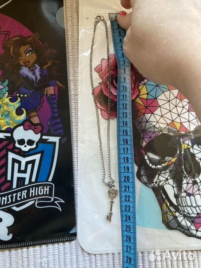 Набор в тему черепов и Monster High