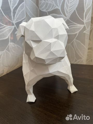 Собака мопс из бумаги