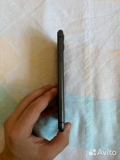 Мобильные телефоны бу iPhone 11