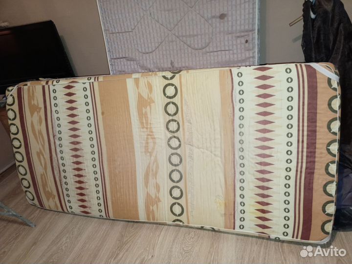 Матрасы 90 х 200 бу