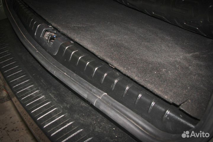 Накладка в проём багажника Рено Дастер