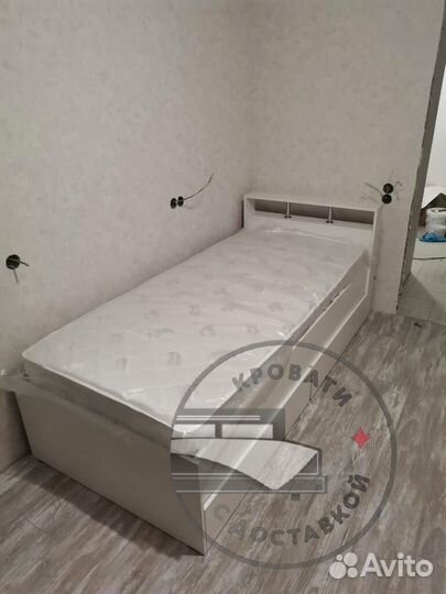 Кровать 90х200 с ящиками