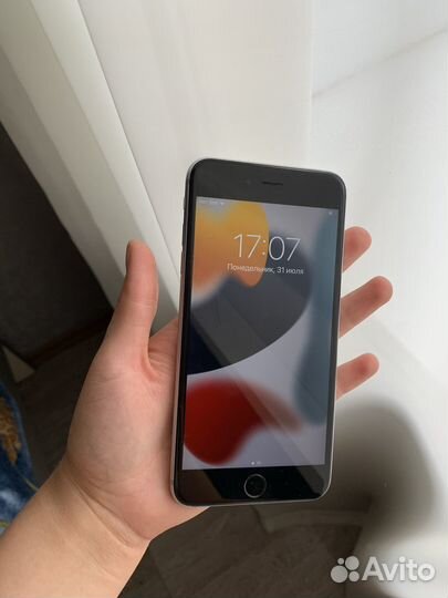 Телефон iPhone 6s Plus