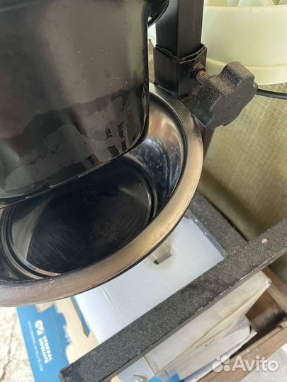 Подставка с мисками + рзвиваюшая миска для собак