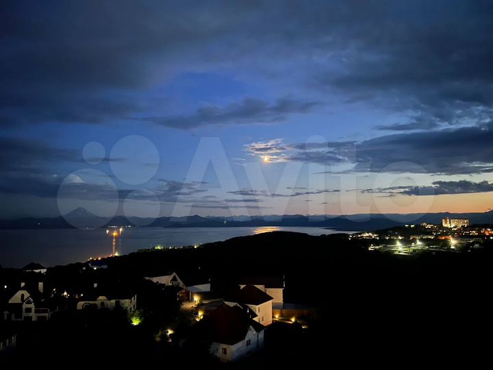 3-к. квартира, 121,8 м², 9/9 эт.