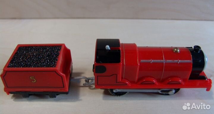 Паровозик томас на батарейках