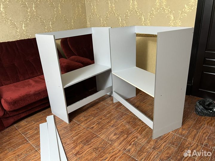 Стеллаж со стеклом