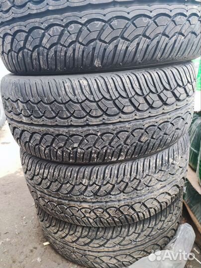 Yokohama Parada Spec-X 285/45 R22