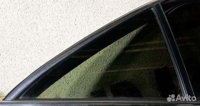 Стекло двери задней правой (форточка) Toyota Camry