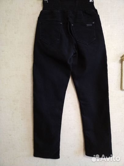 Джинсы женские