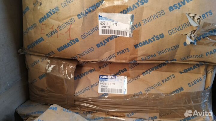 Стартер Komatsu новый, оригинальный 600-813-9721