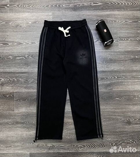 Спортивные штаны adidas