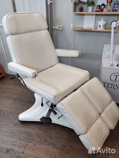 Педикюрное кресло на гидравлике бу