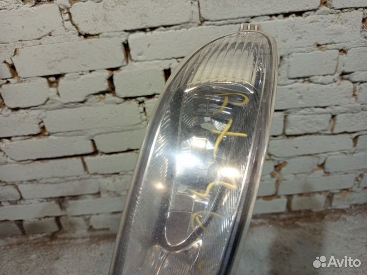 Птф передняя правая Toyota Camry XV30 (2001—2006)