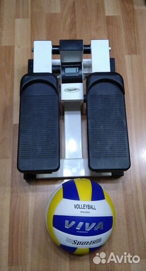 Степпер Torneo Passo и волейбольный мяч